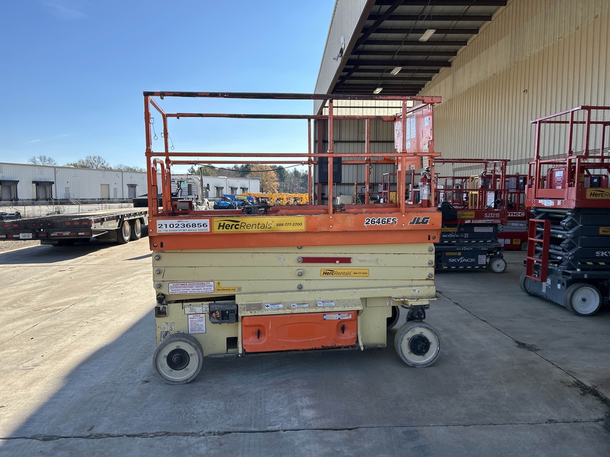 2018 JLG 2646ES-1