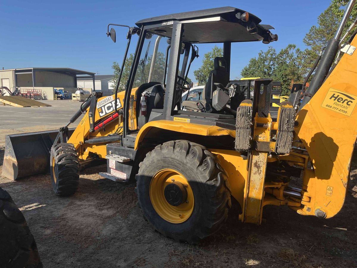 2022 JCB 3CX-7