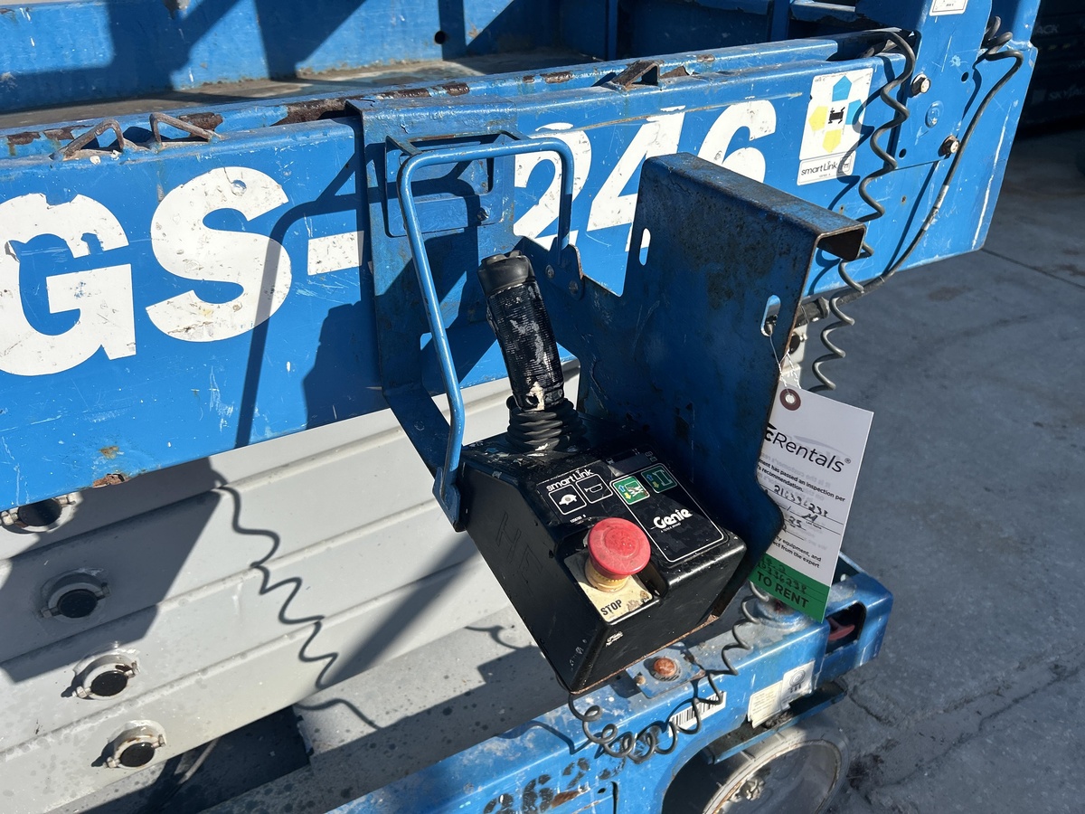 2018 Genie GS-3246-6