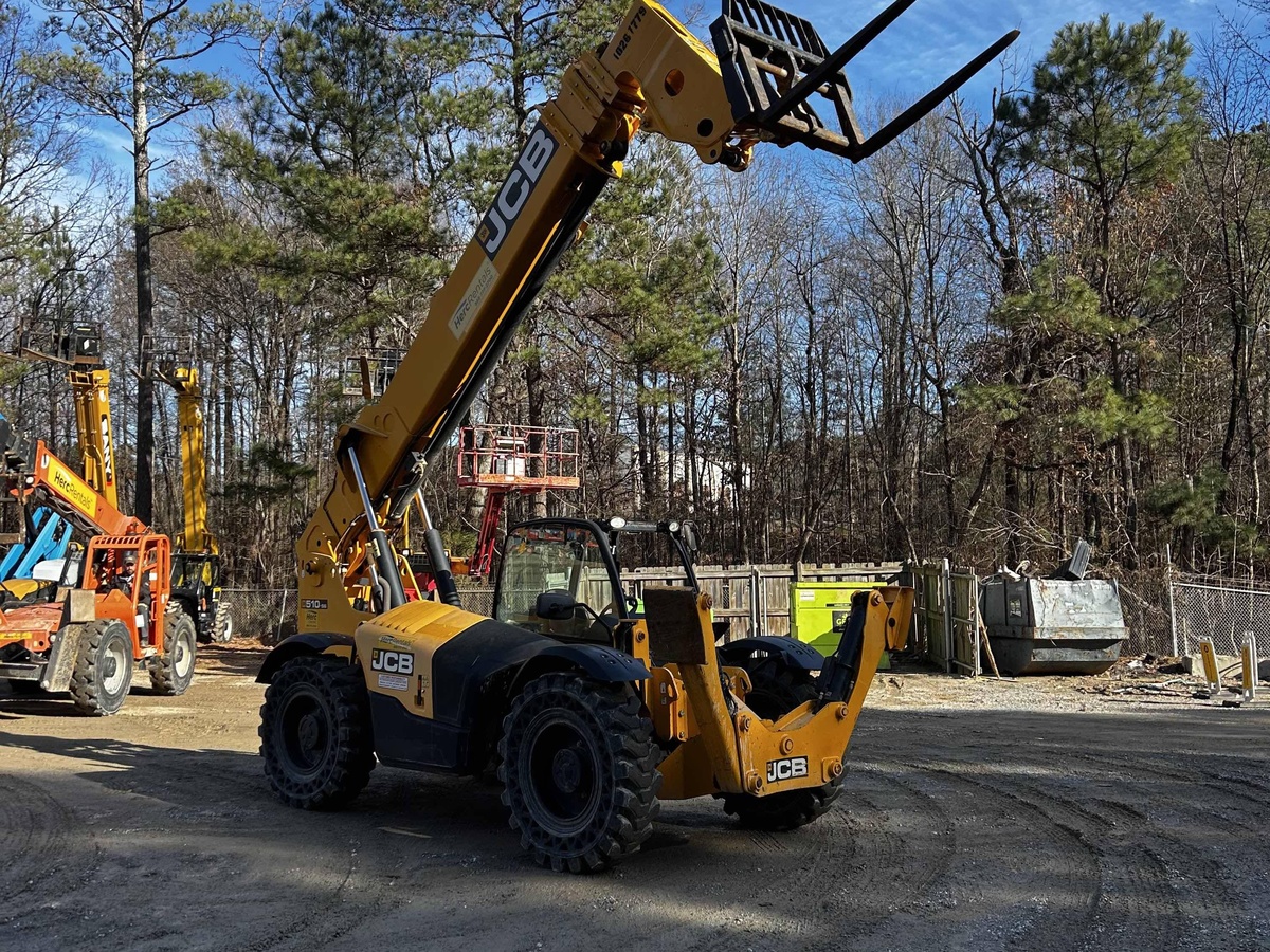 2019 JCB 510-56