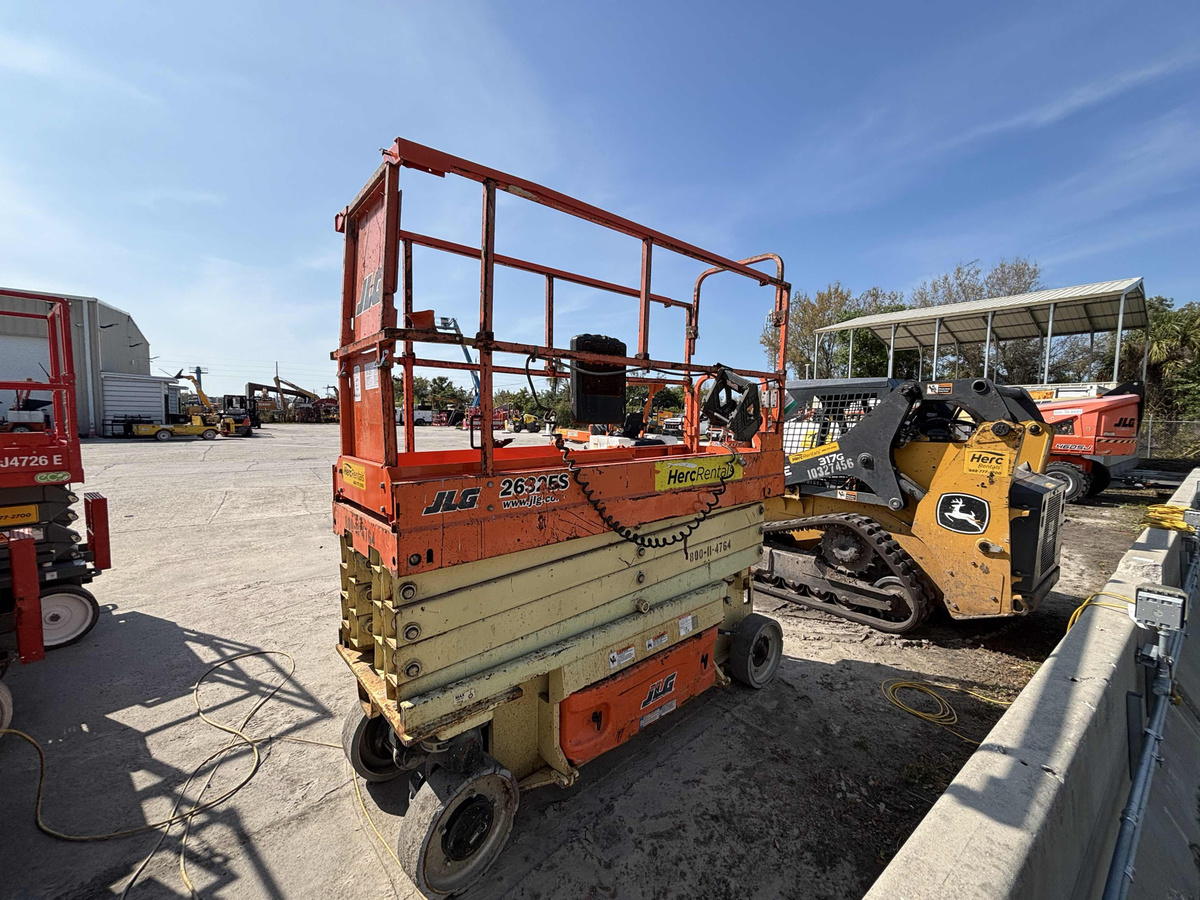 2016 JLG 2632ES-4