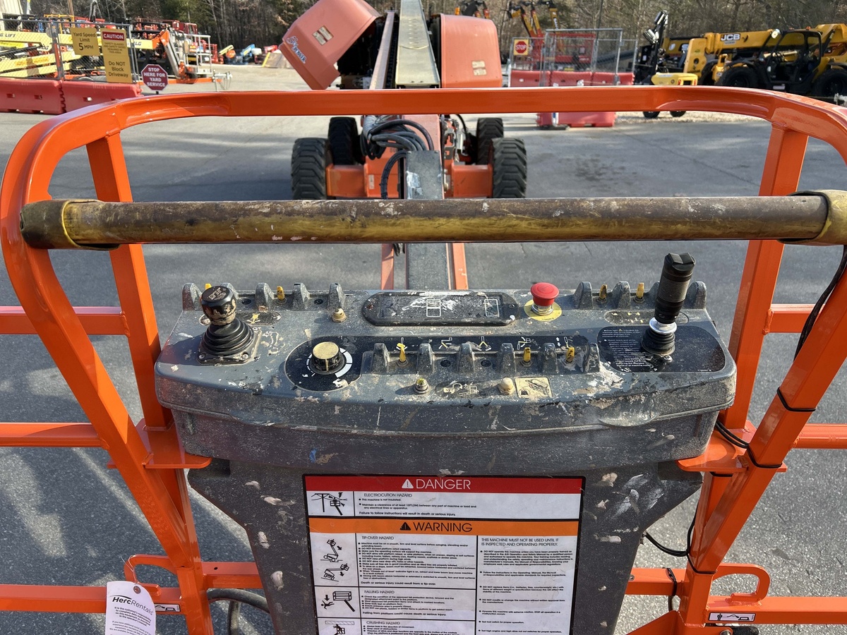 2018 JLG 660SJ-6