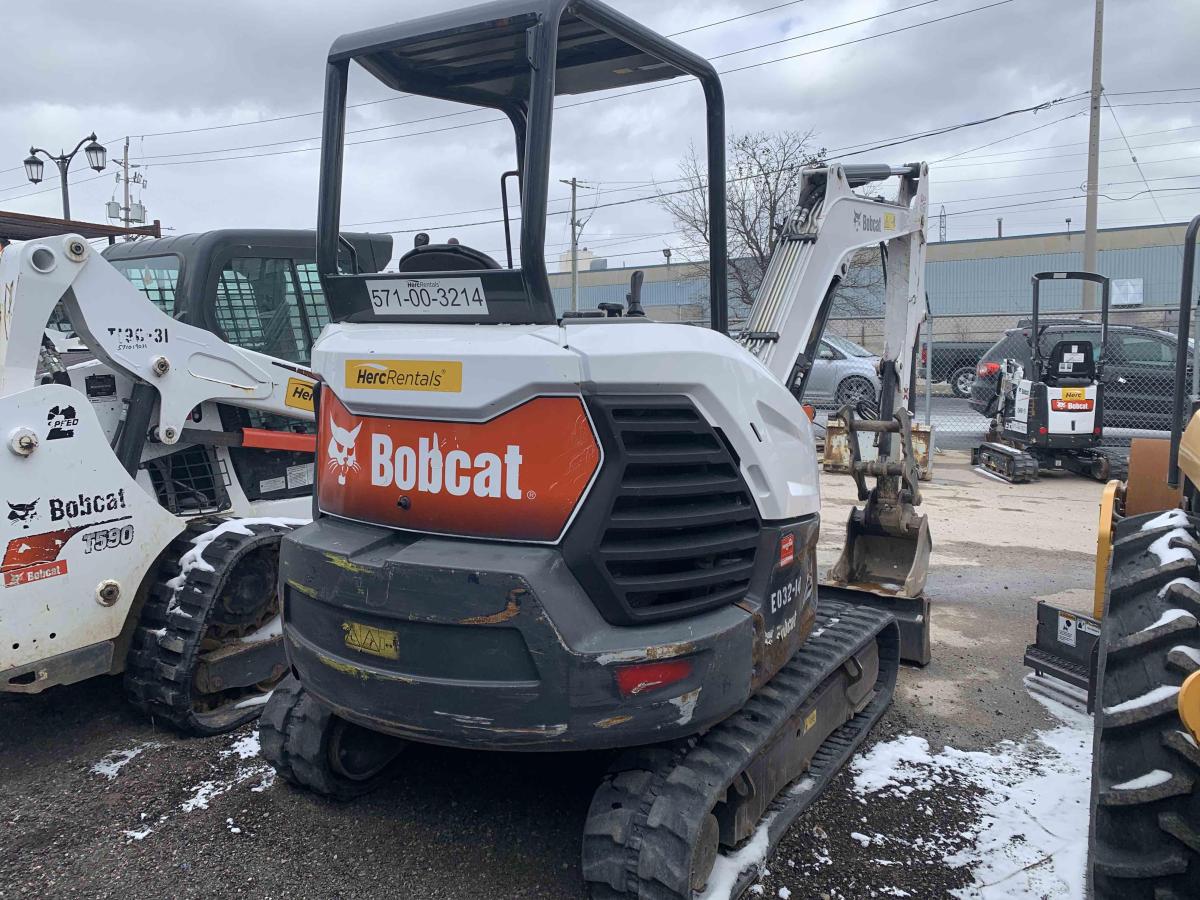 2019 Bobcat E32