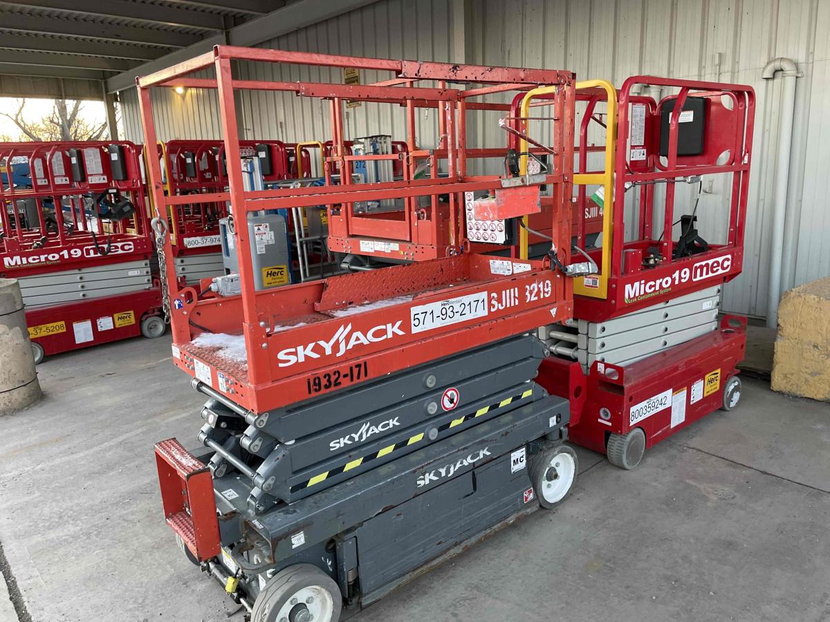 2017 Skyjack SJ3219