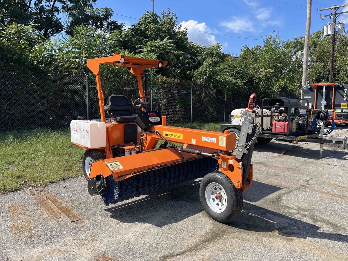 2022 LayMor SM300-2