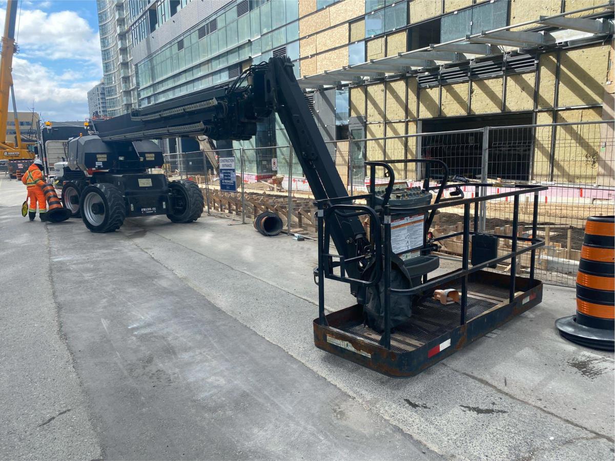 2015 JLG 1350SJP