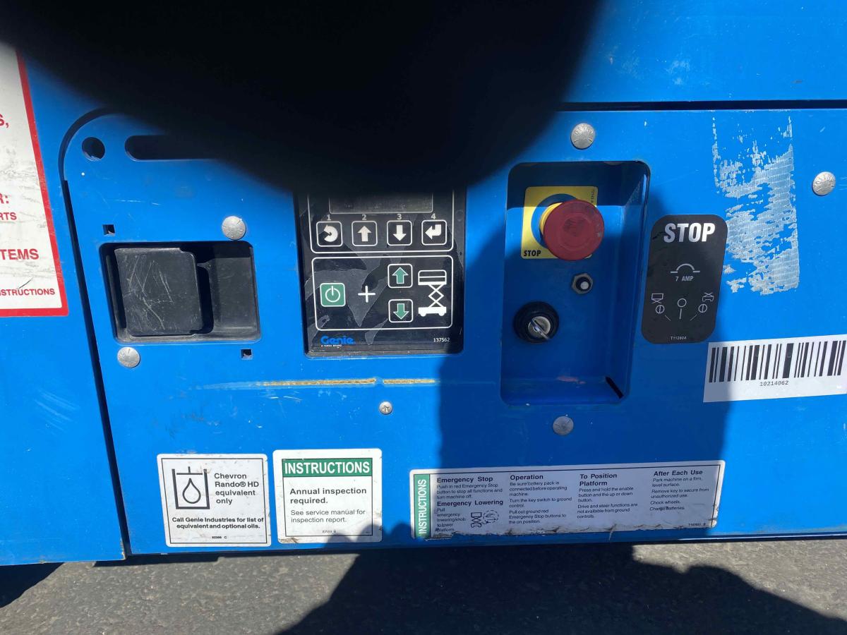 2017 Genie GS-4047