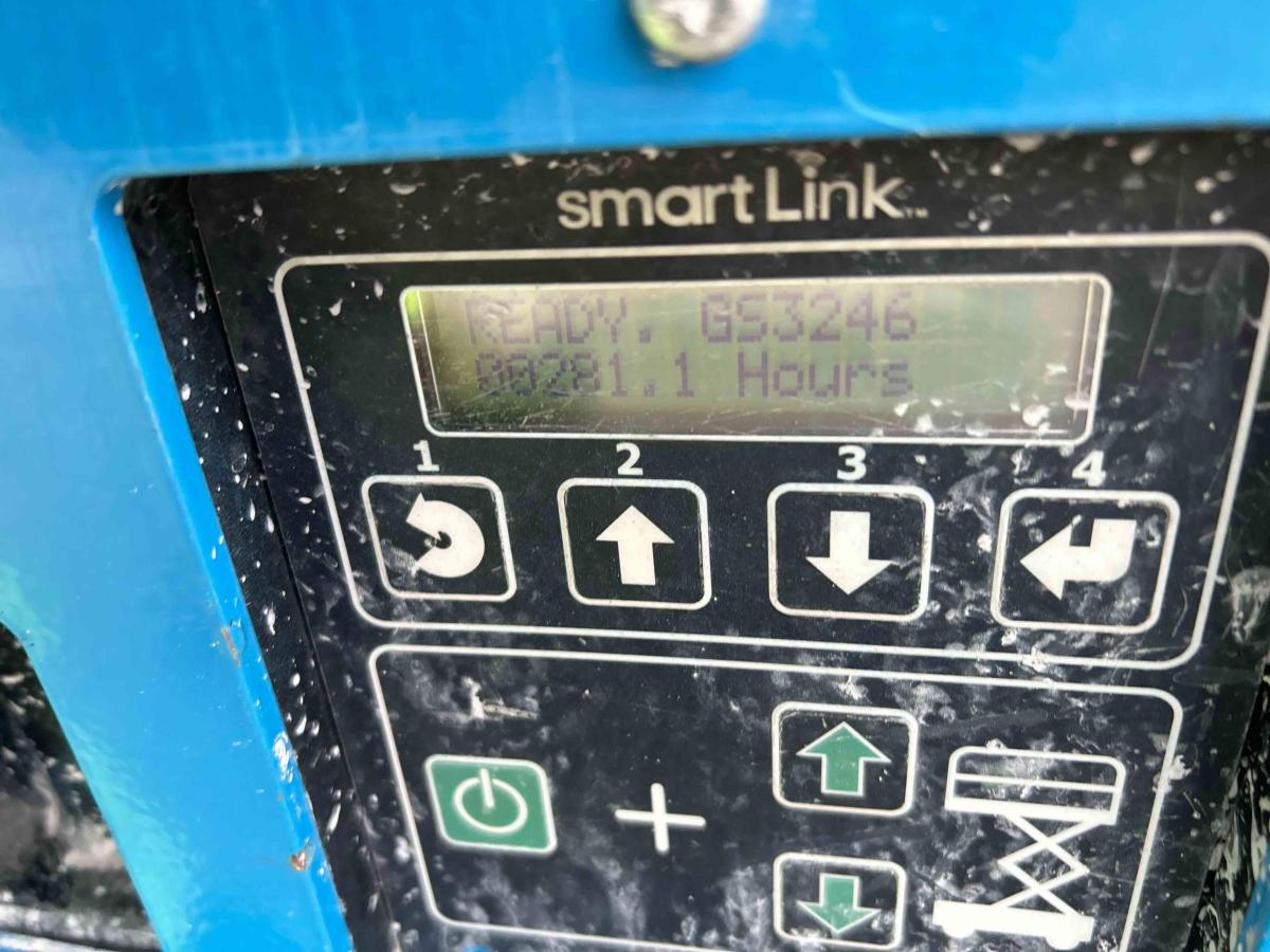 2017 Genie GS-3246