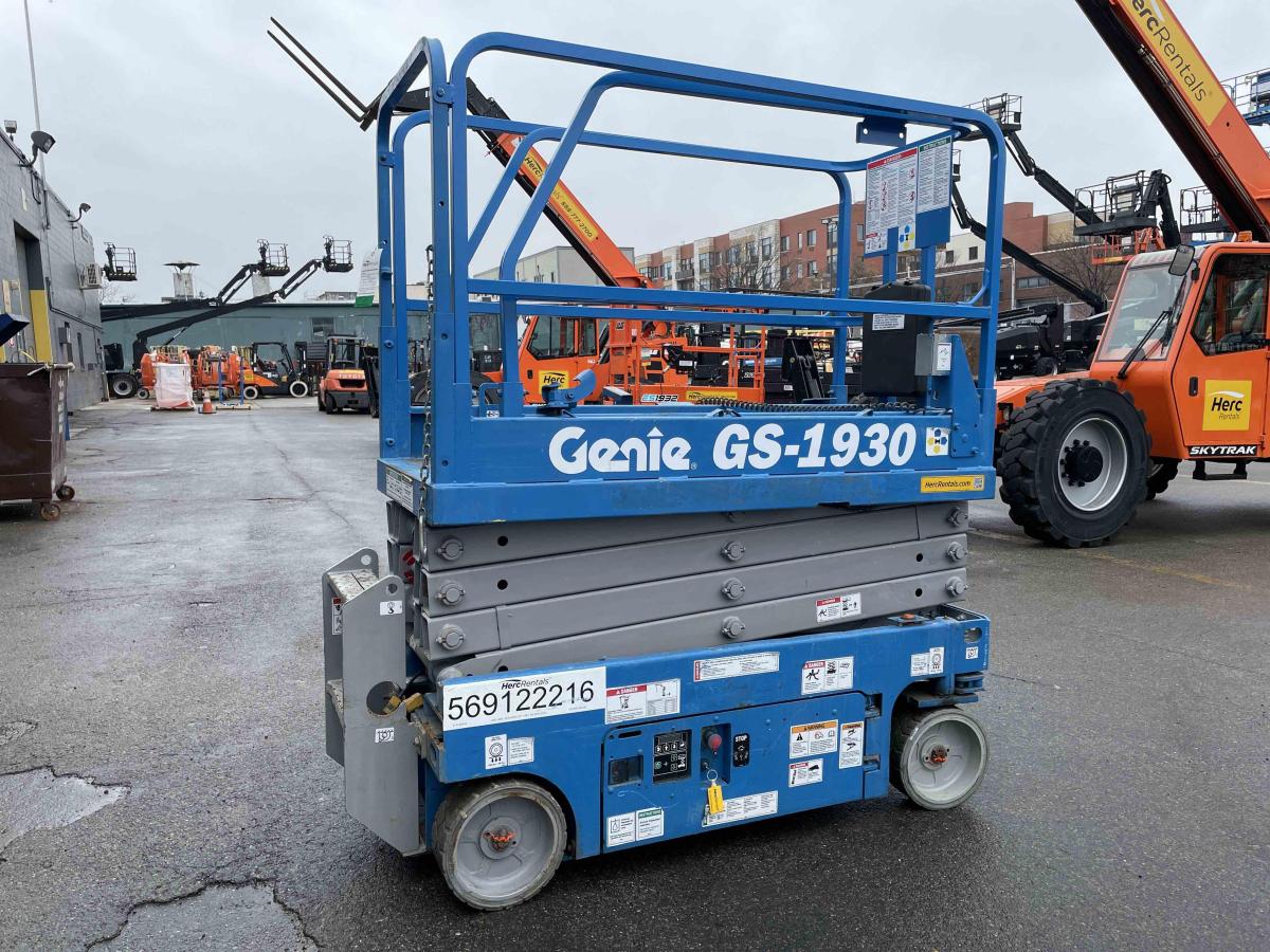 2017 Genie GS-1930