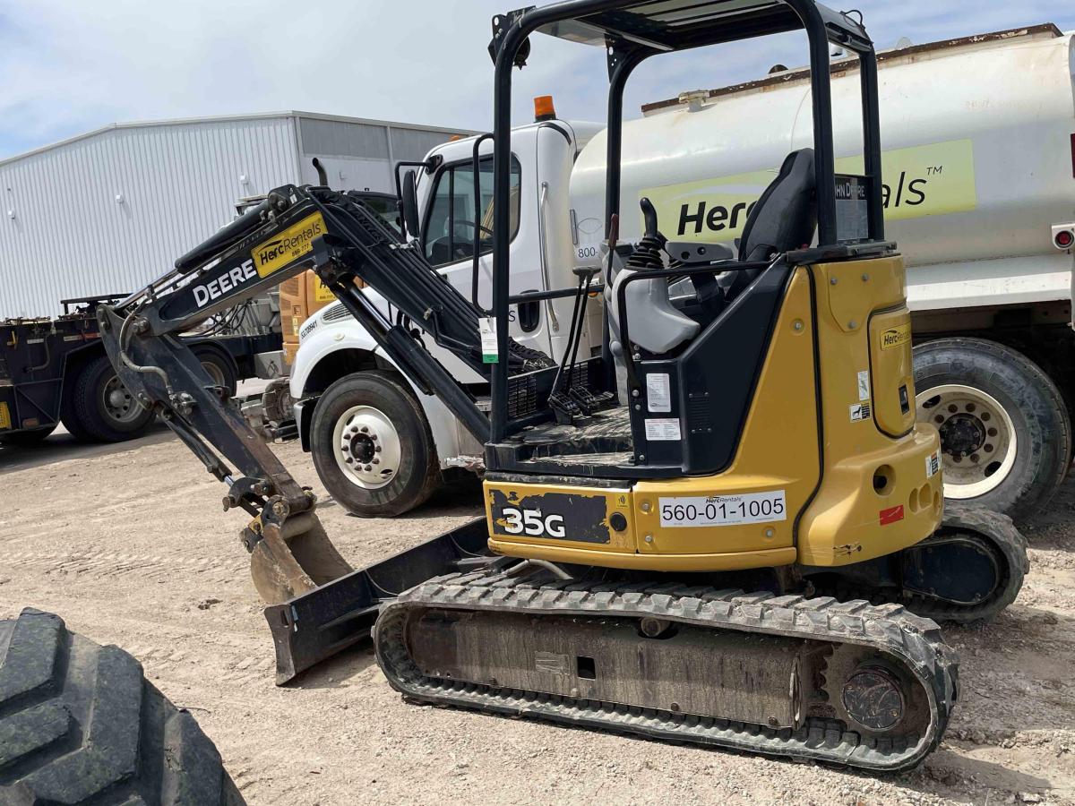 2020 John Deere 35G-1
