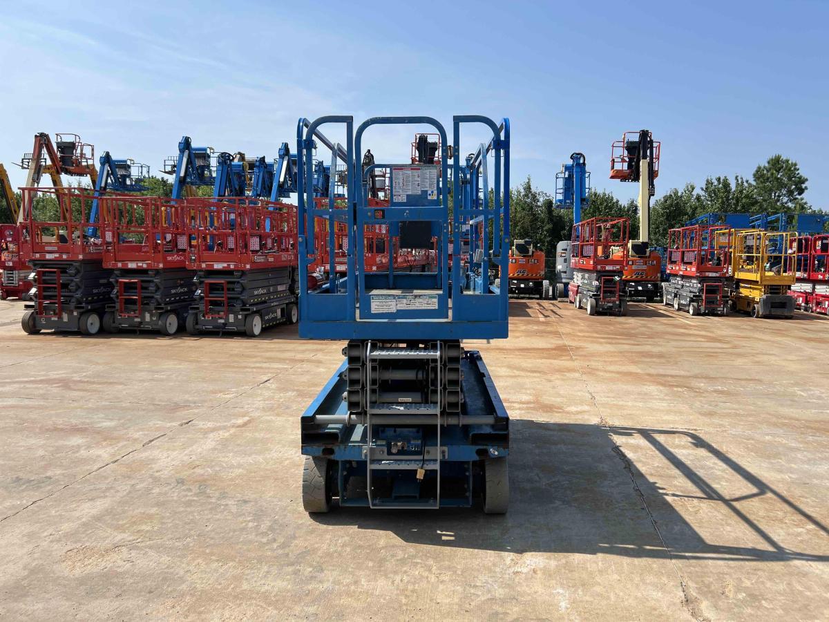 2017 Genie GS-2646-8