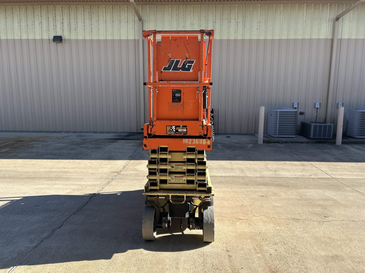 2018 JLG 2632ES-8
