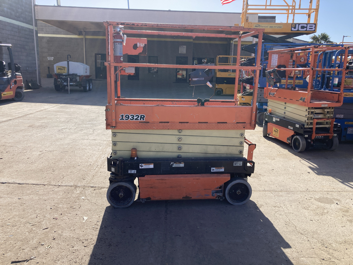 2020 JLG 1932R-5
