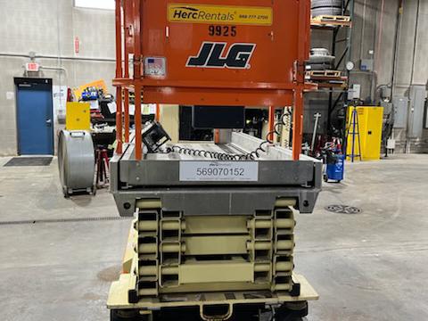 2013 JLG 3246ES