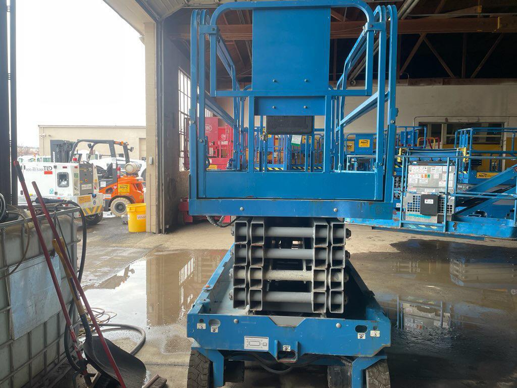 2018 Genie GS-3246-4