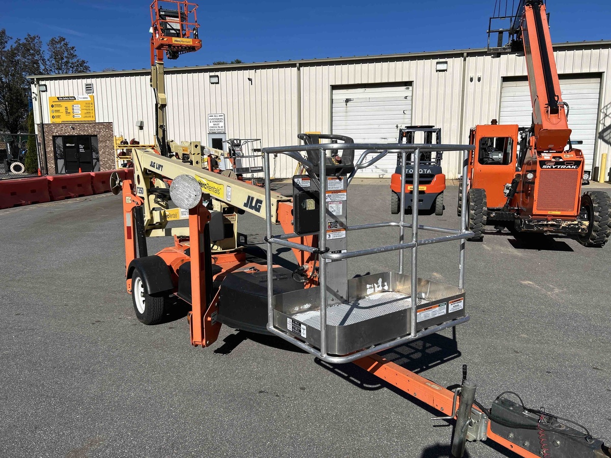 2018 JLG T350-5