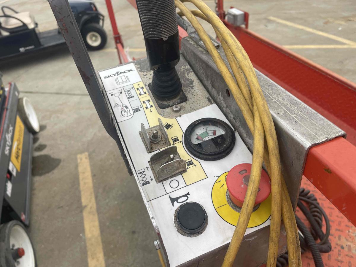 2018 Skyjack SJ-3220