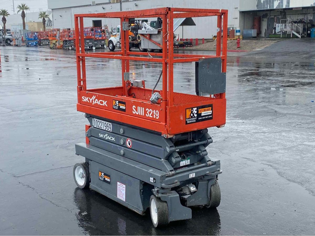 2017 Skyjack SJ3219