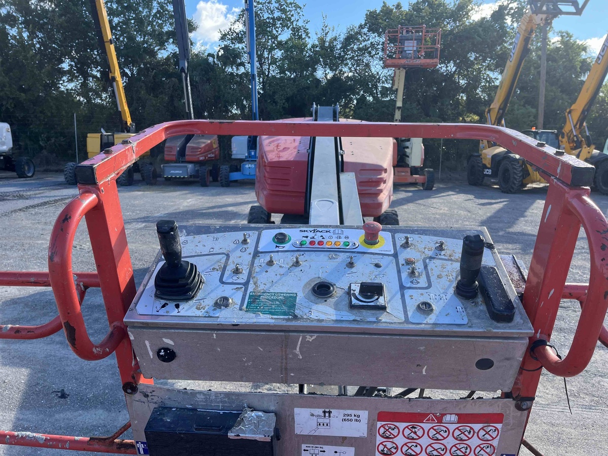 2018 Skyjack SJ40 T-9