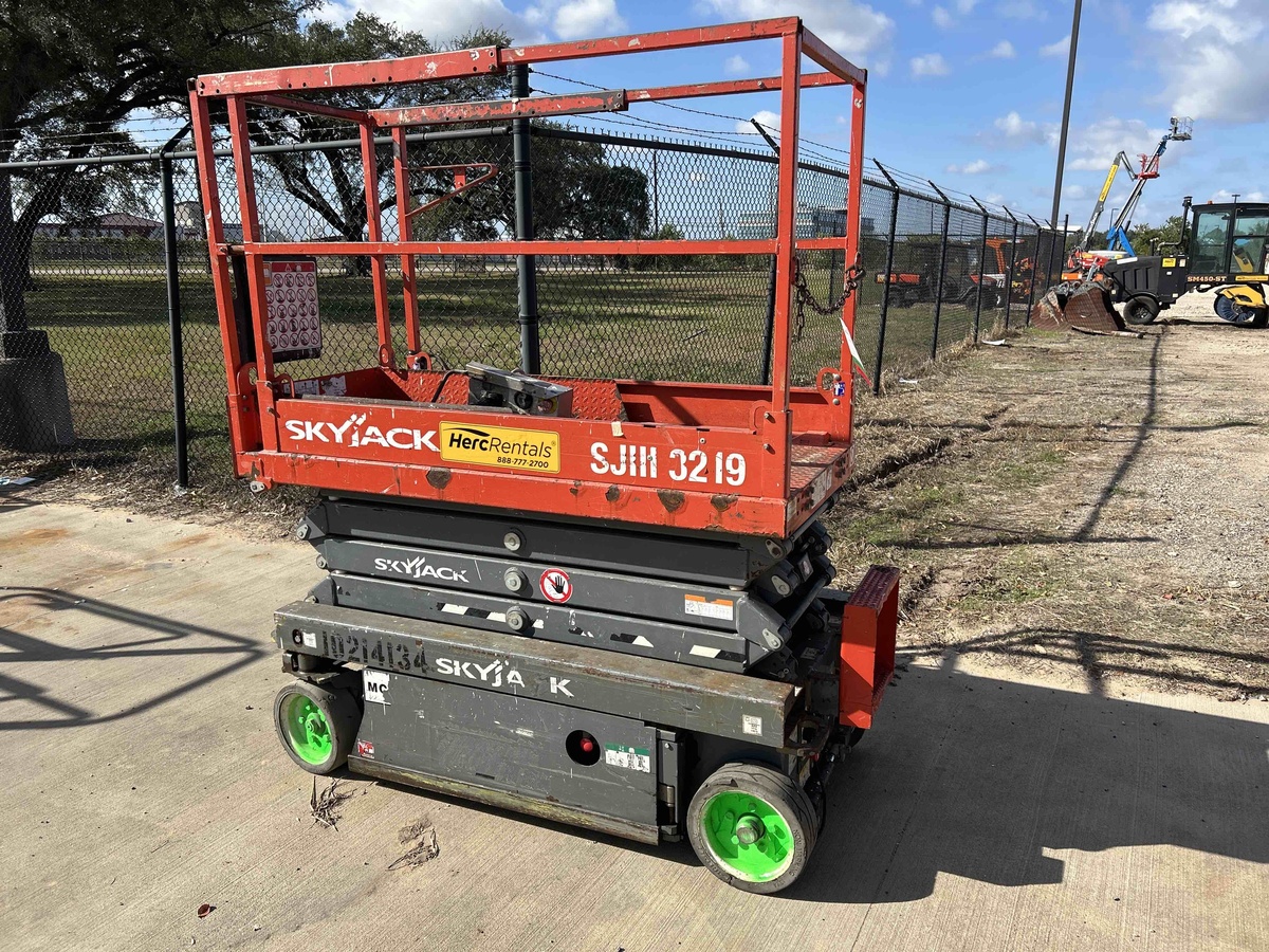 2017 Skyjack SJ3219-3