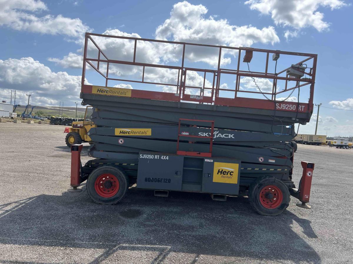 2015 Skyjack SJ9250 RT