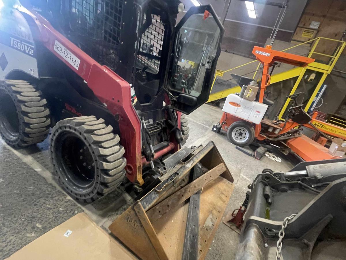 2018 Takeuchi TS80V