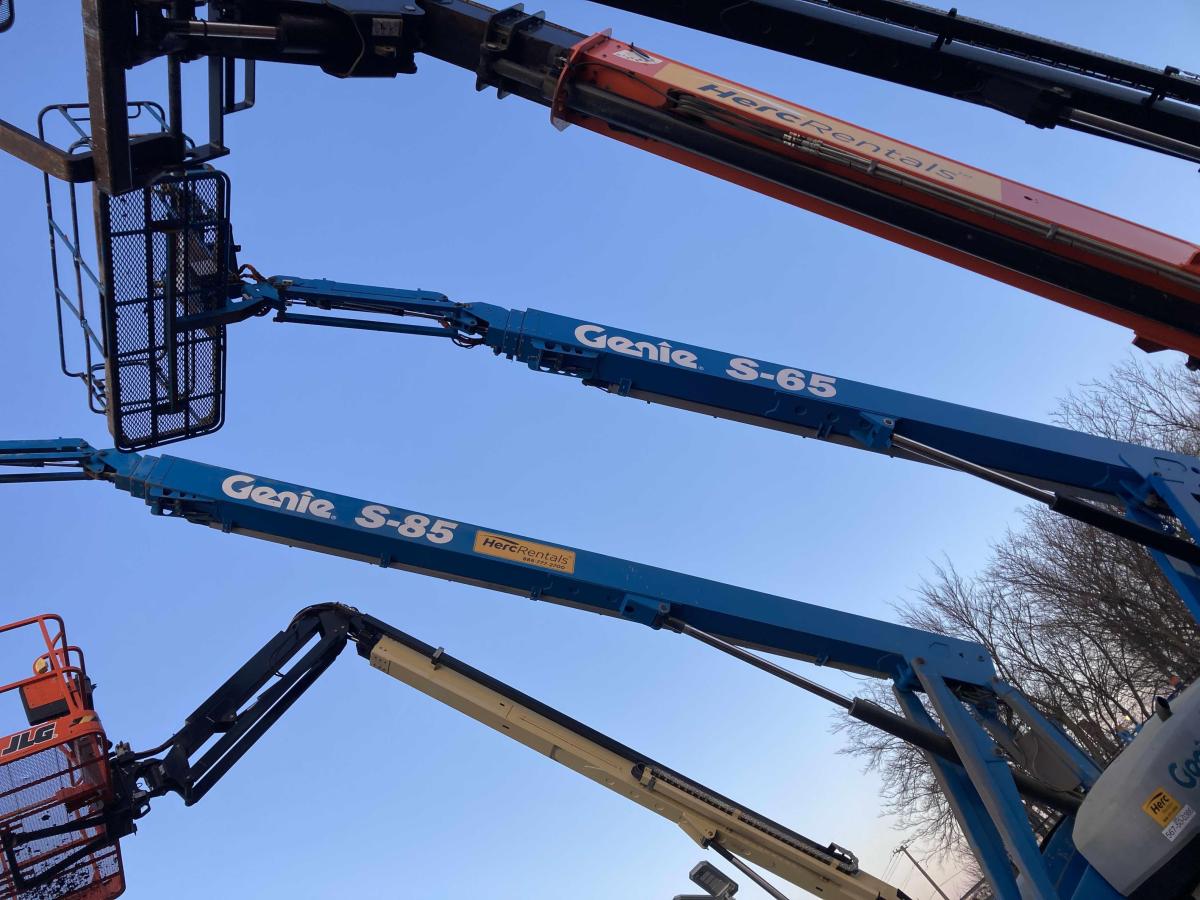2017 Genie S-65