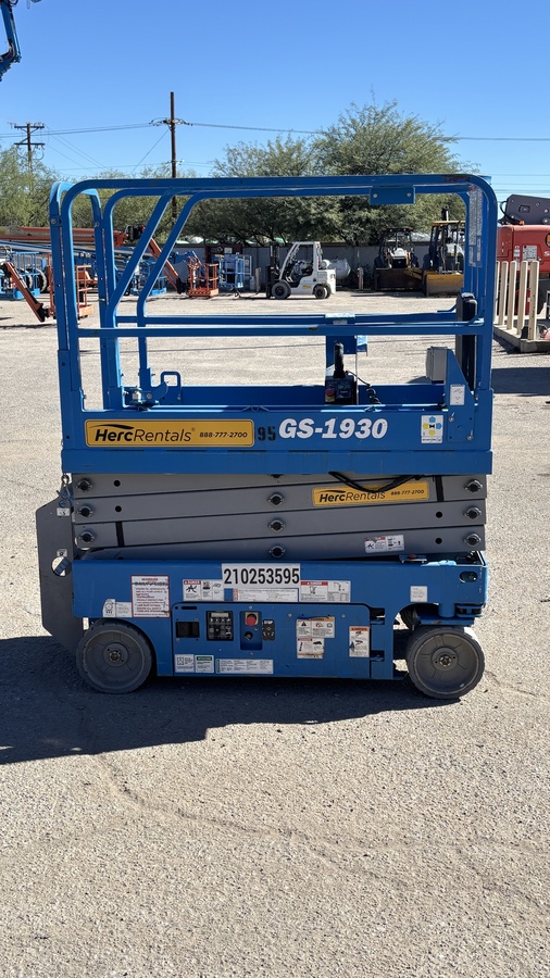 2018 Genie GS-1930-4