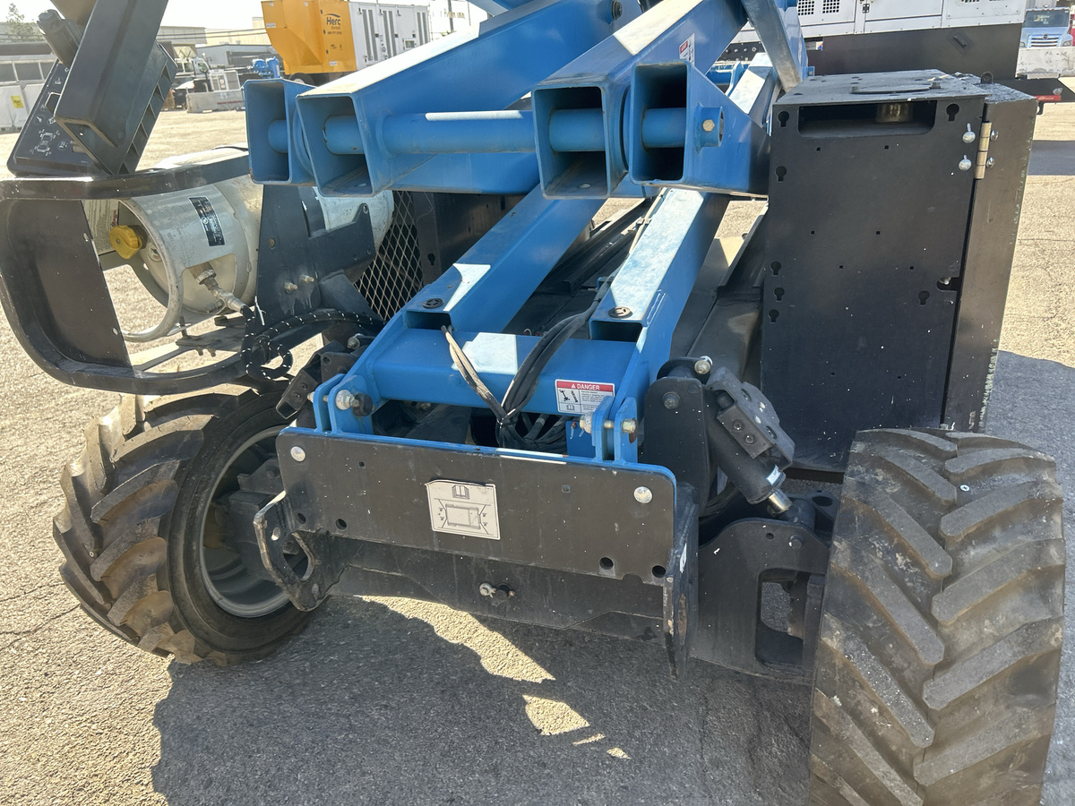 2017 Genie GS-3369 RT-16