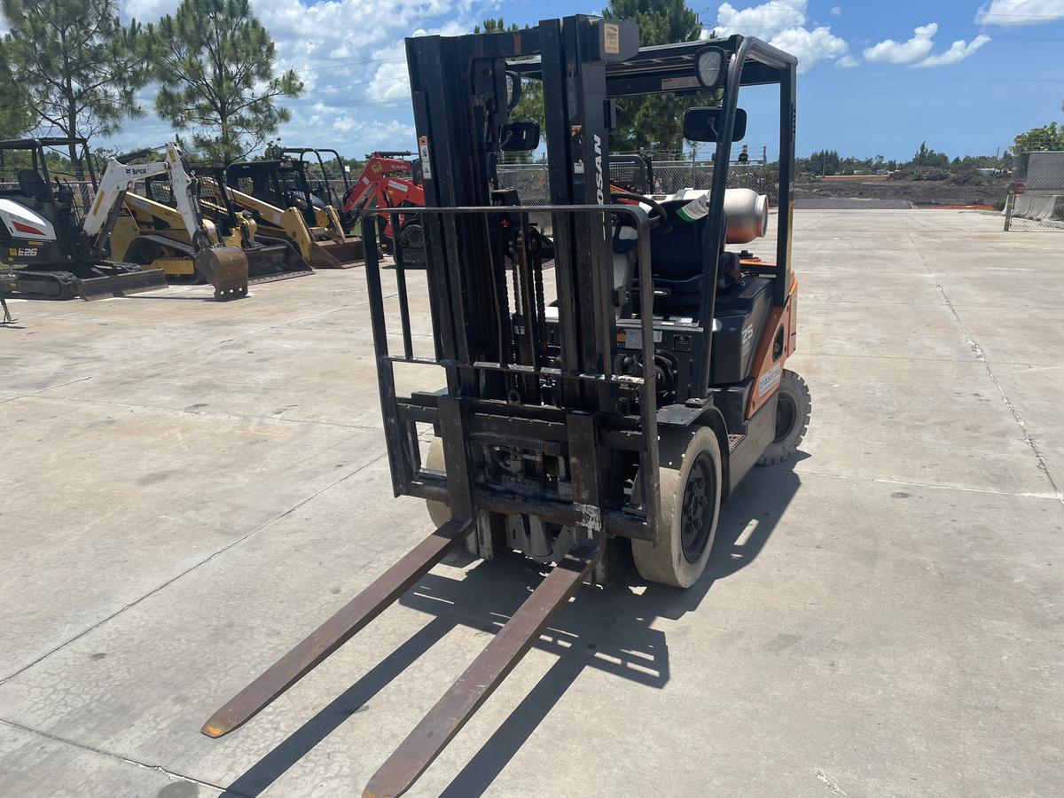 2021 Doosan G25N-7