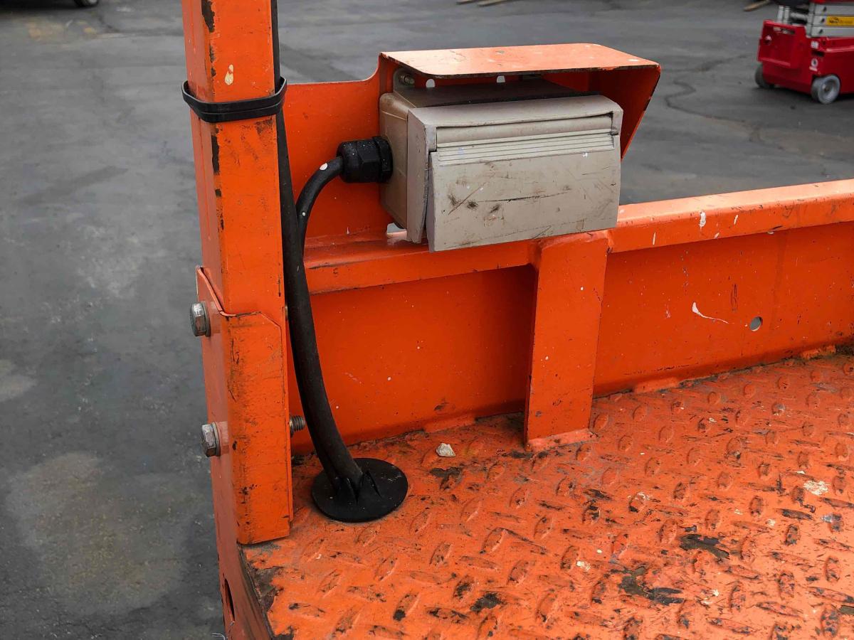 2016 JLG 2632ES