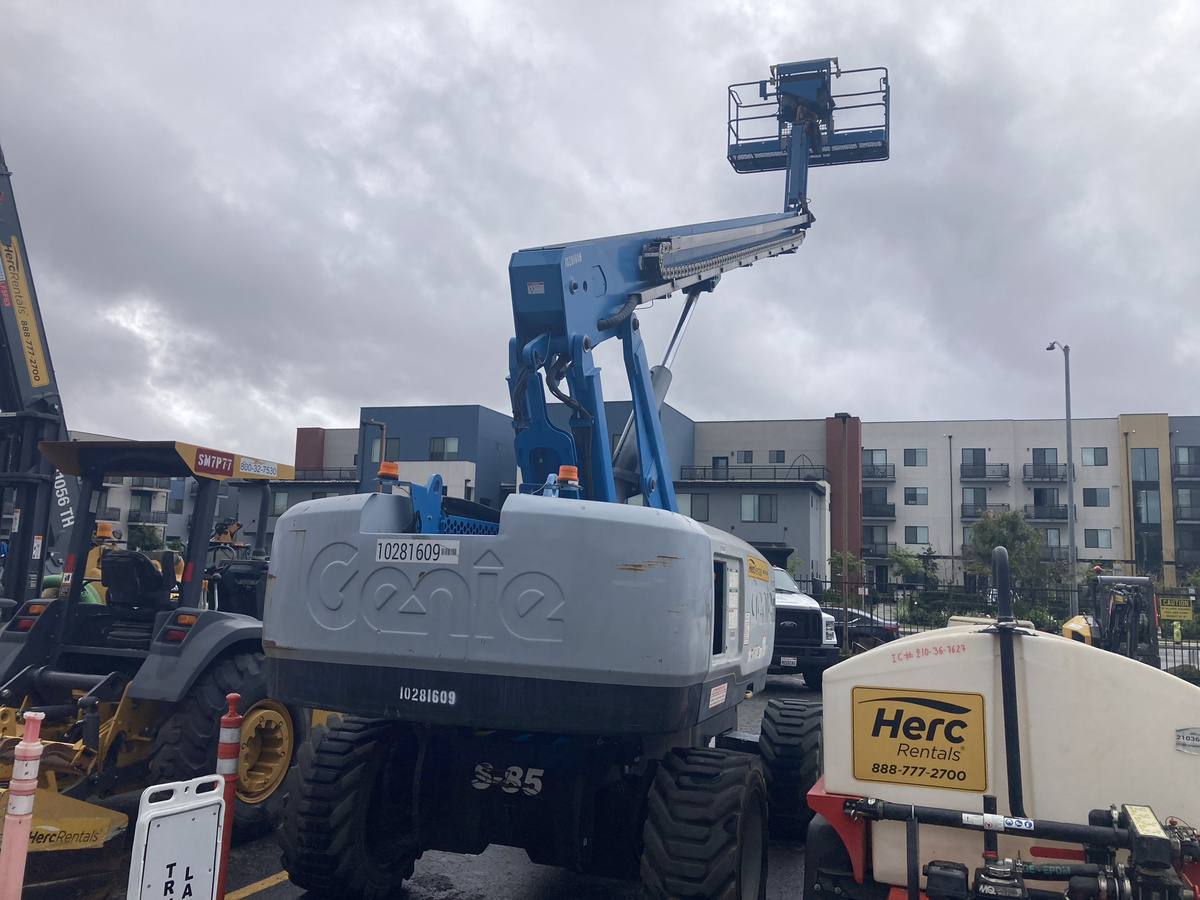 2019 Genie S-85-2