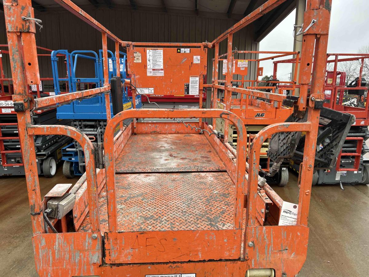2018 JLG 2646ES