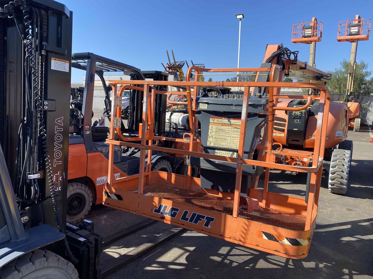 2007 JLG 600AJN Narrow-4