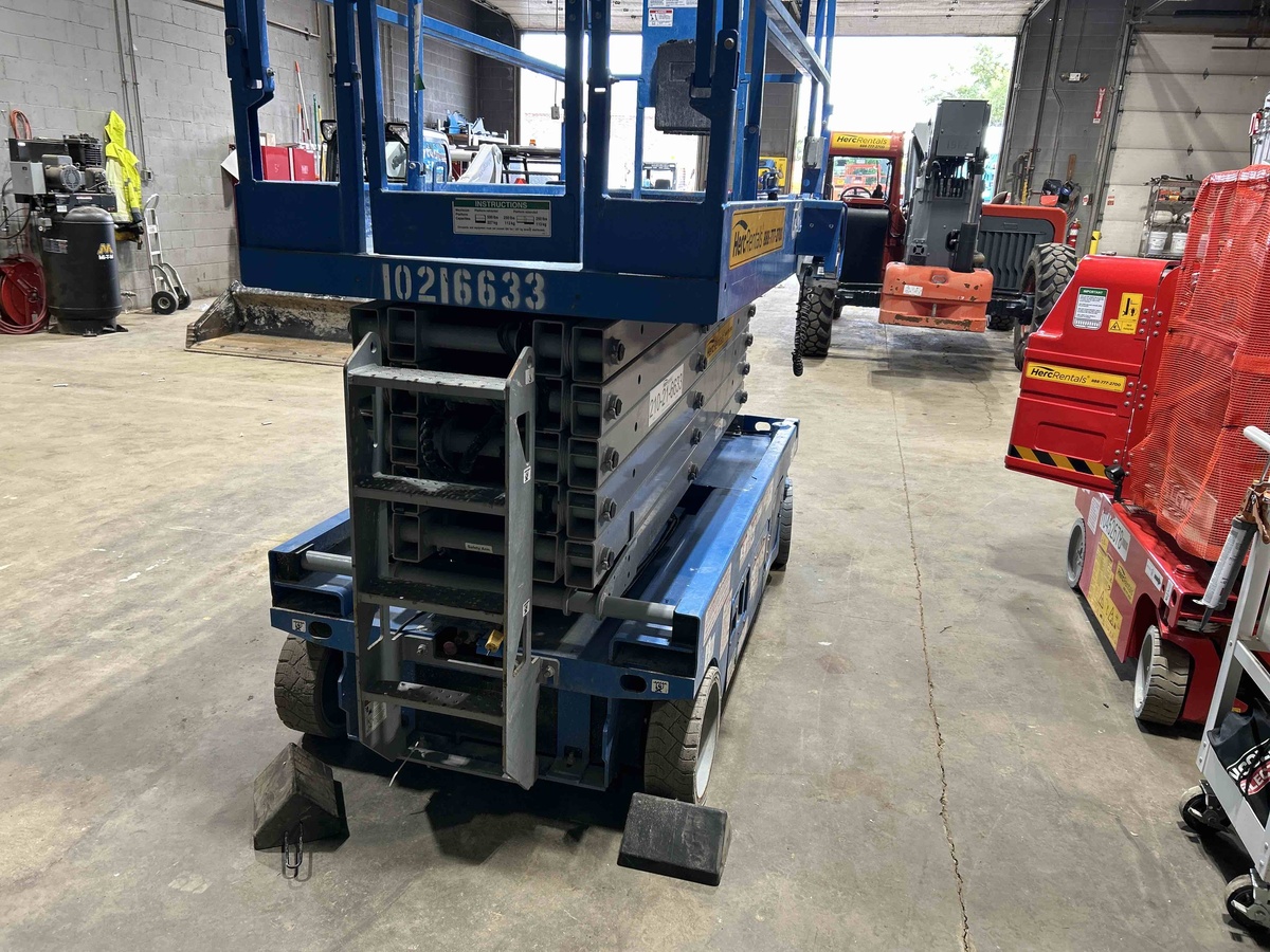 2017 Genie GS-4047-4