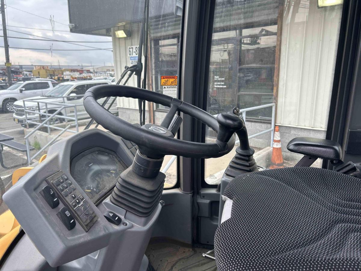 2021 Volvo L30G