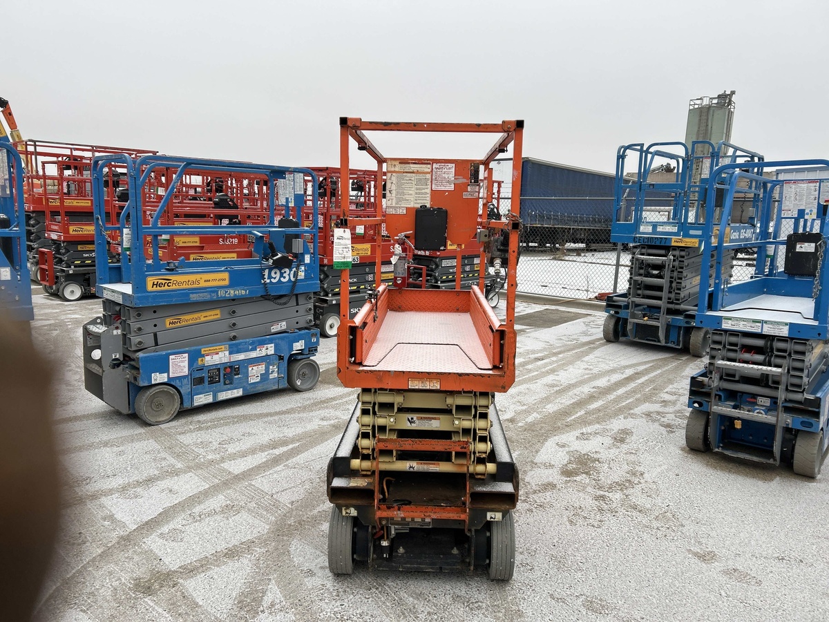 2018 JLG 1932R-3