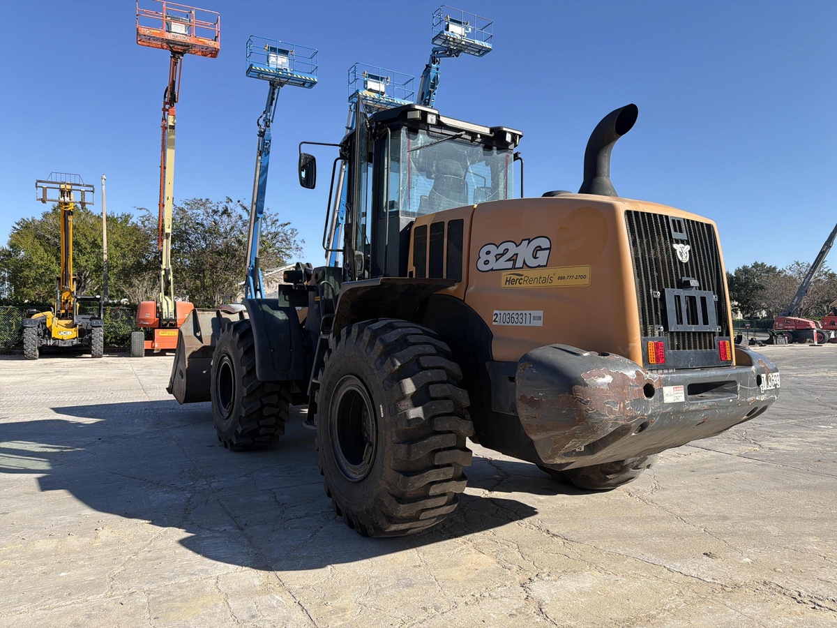 2022 Case 821G-5