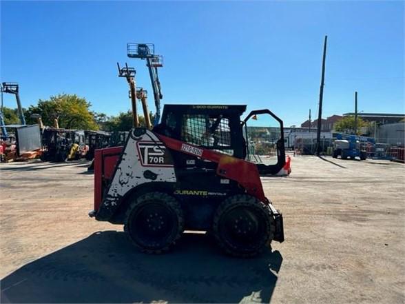 2016 Takeuchi TS70R