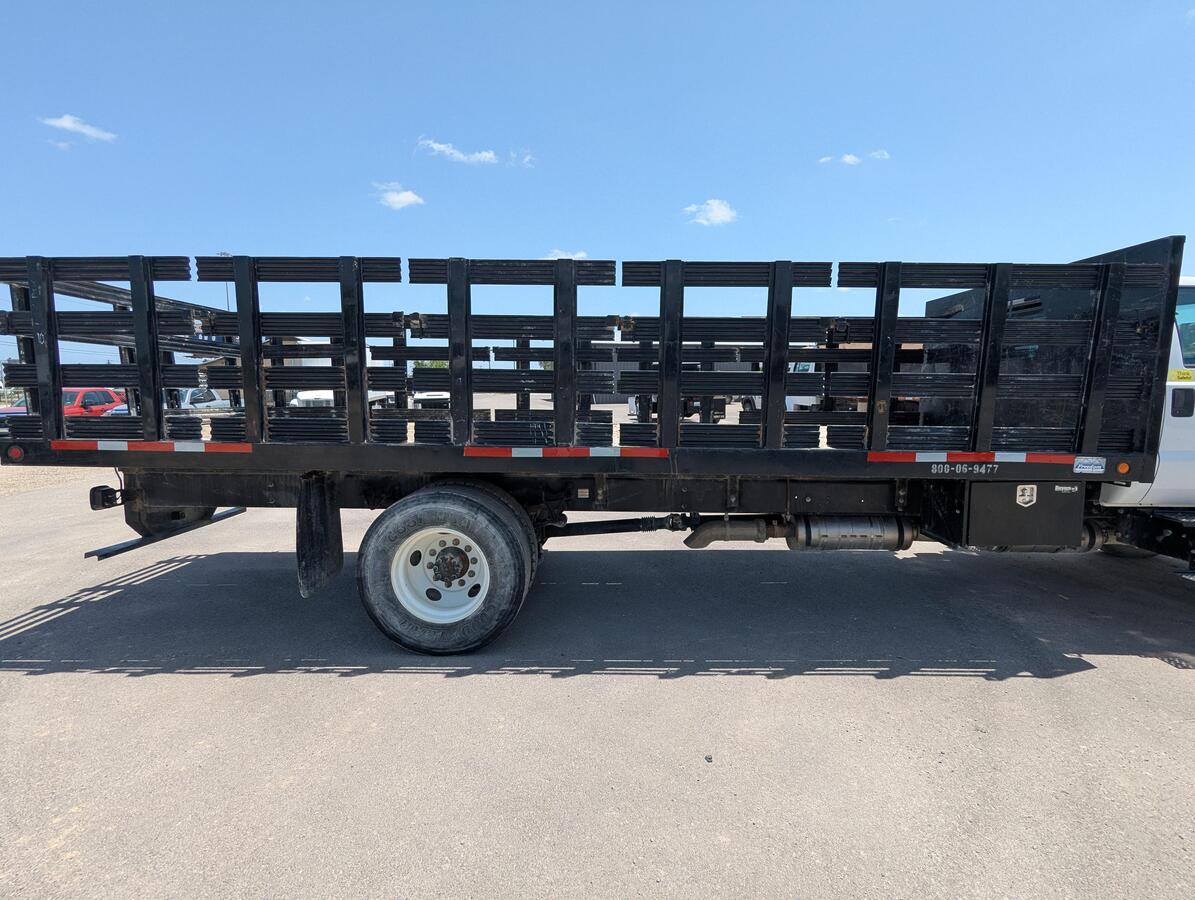 2015 Ford F750-11