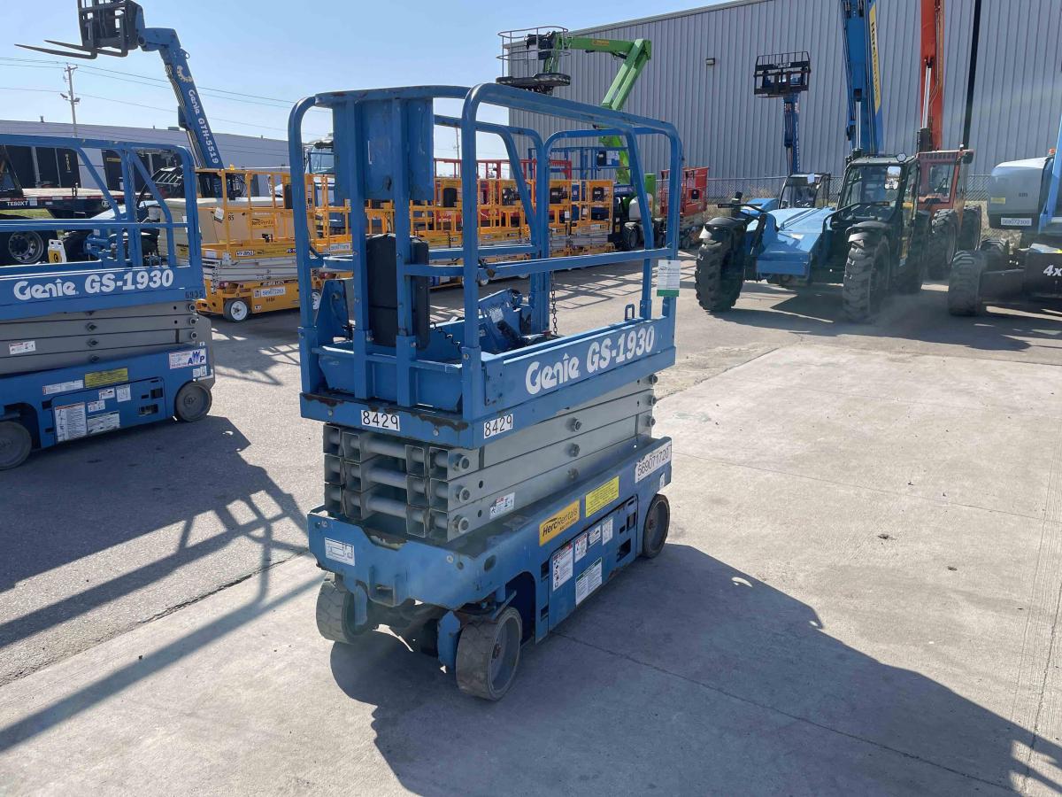 2018 Genie GS-1930