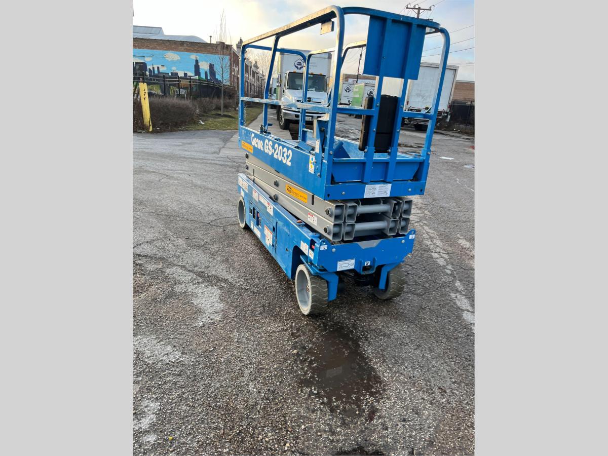 2019 Genie GS-2032