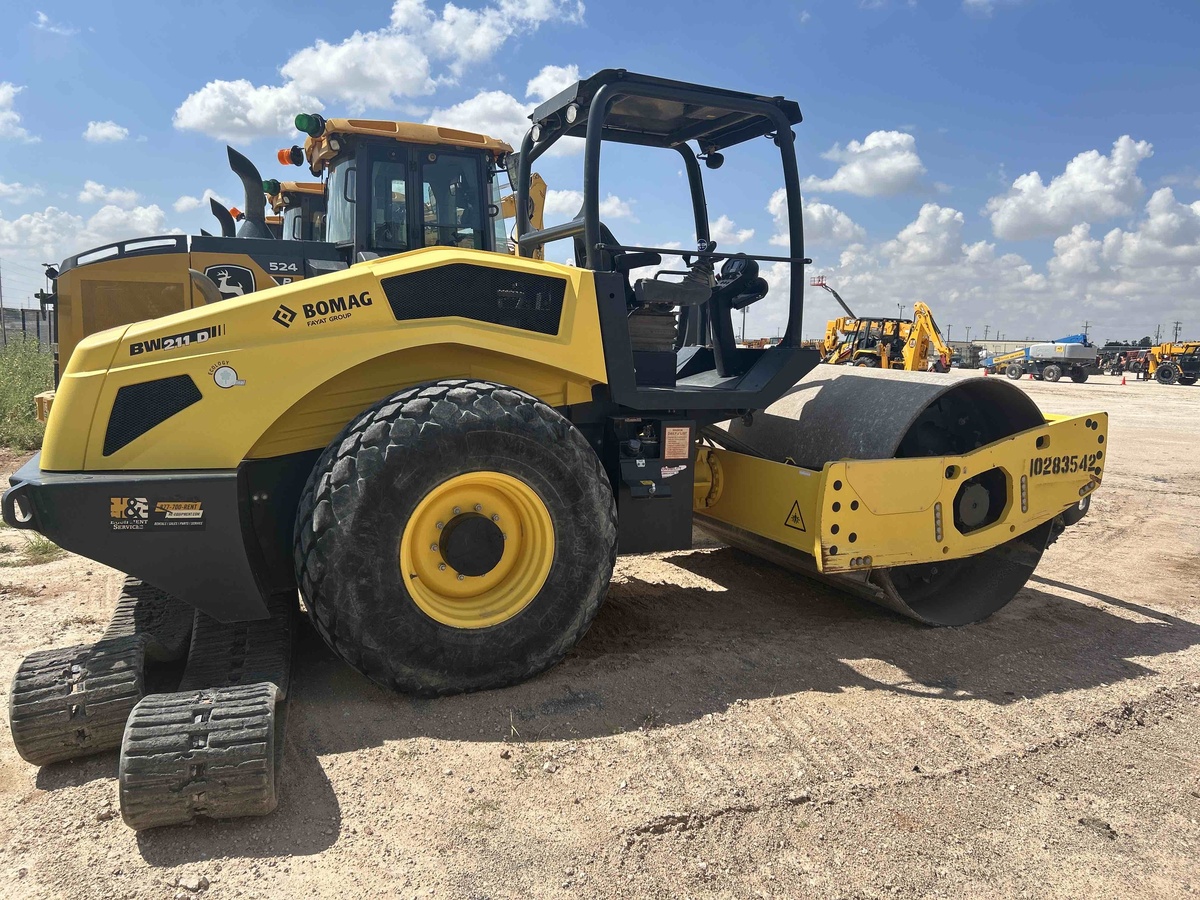 2019 BOMAG BW211D-5-5