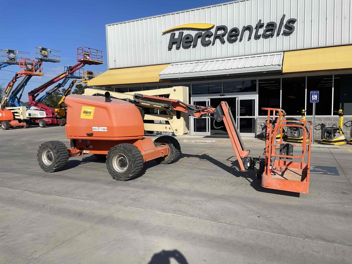2018 JLG 450AJ
