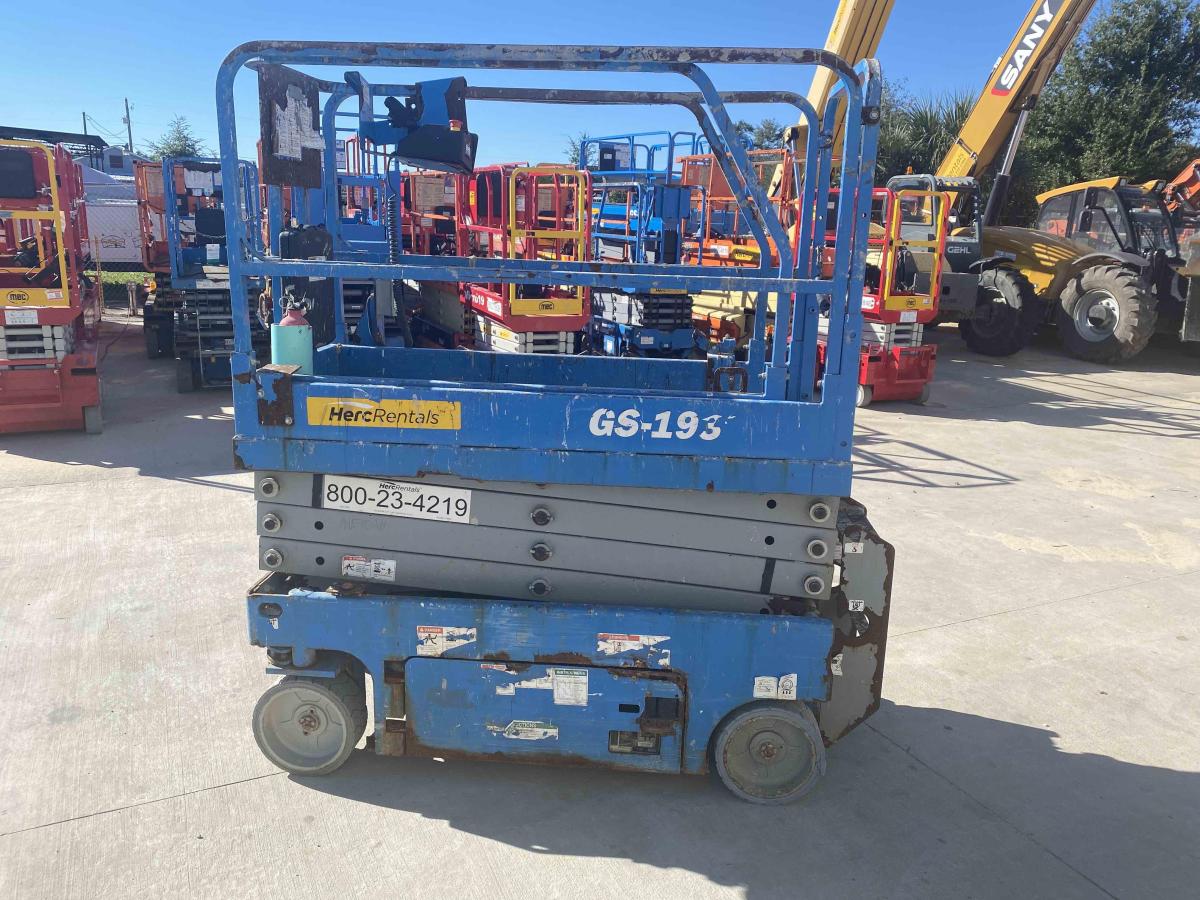 2018 Genie GS-1930