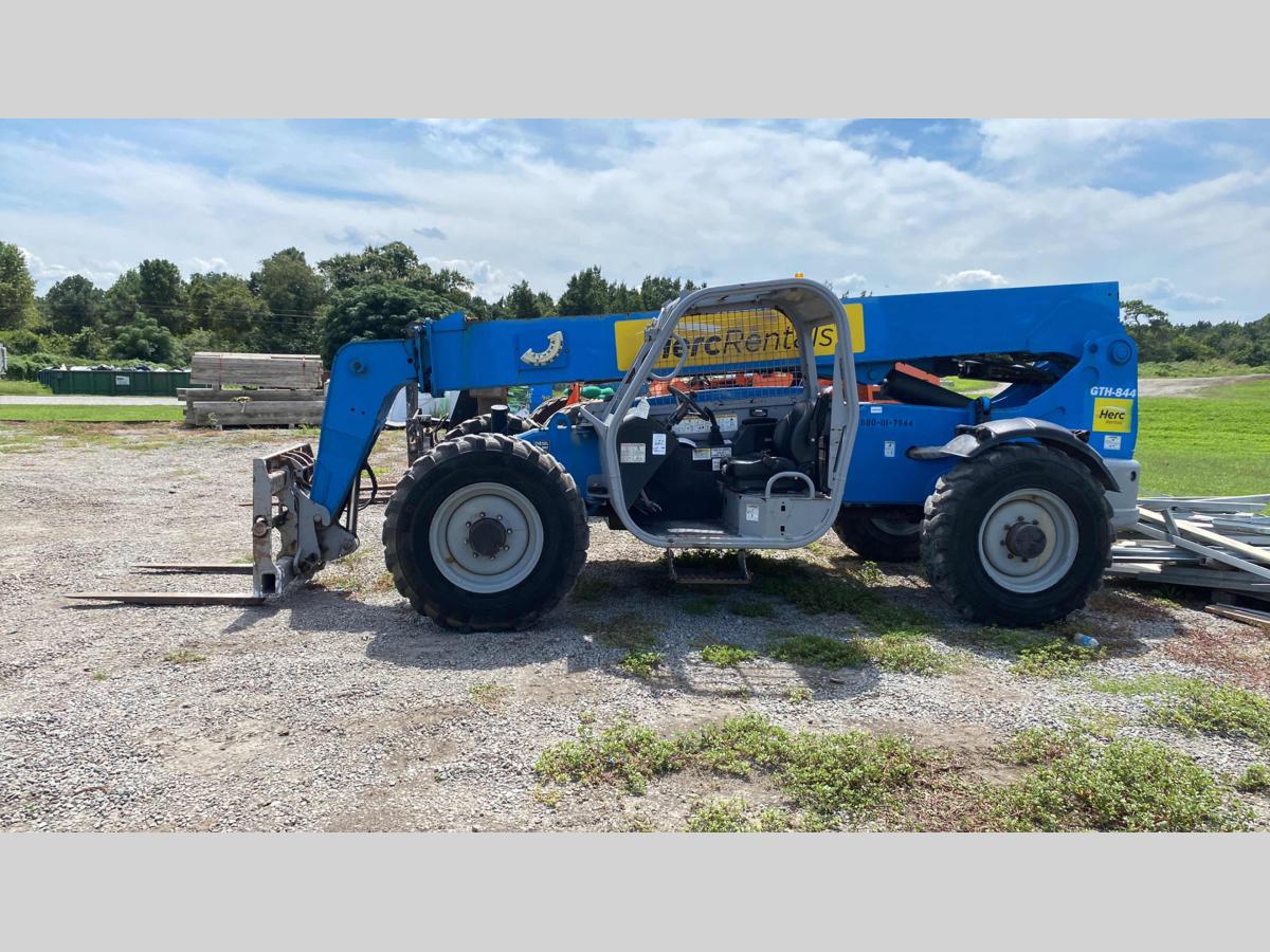 2014 Genie GTH 844
