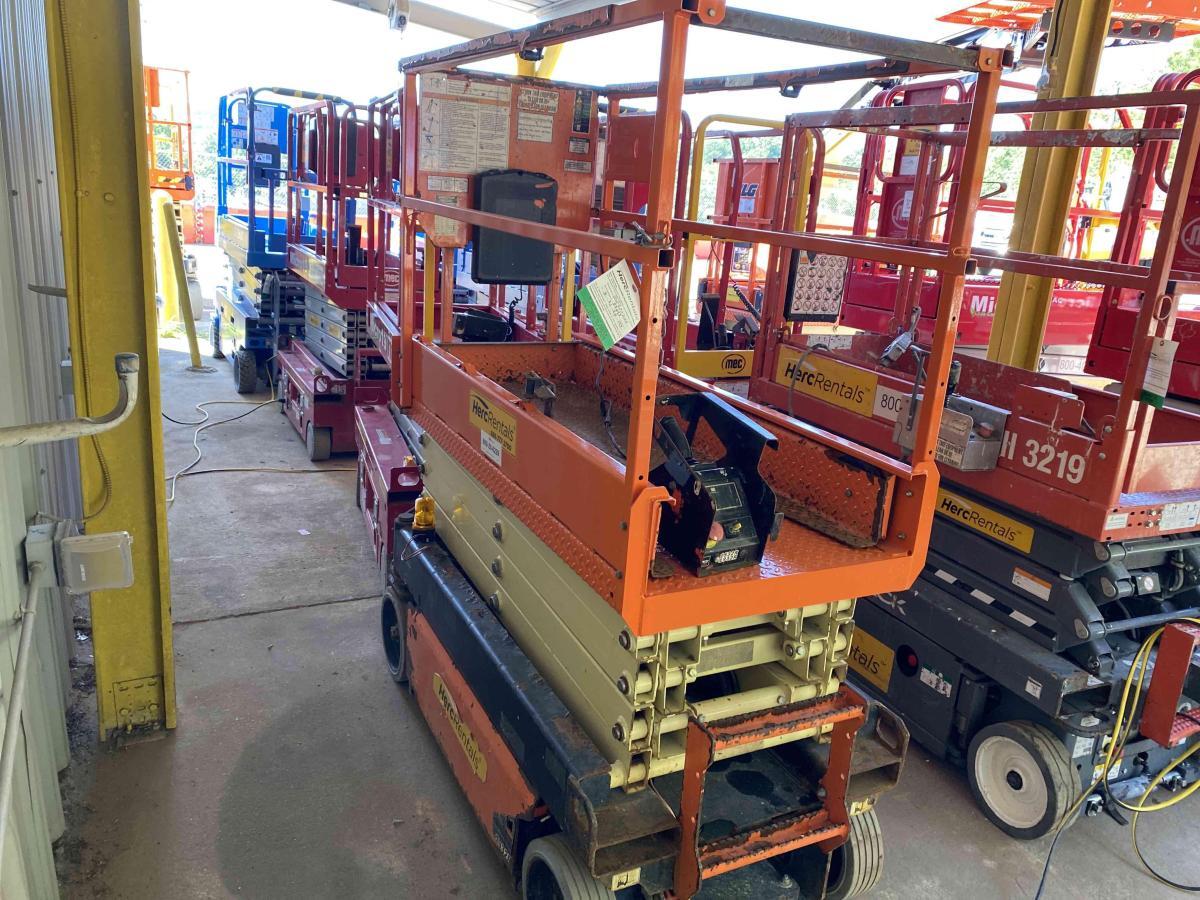 2018 JLG 1932R-2