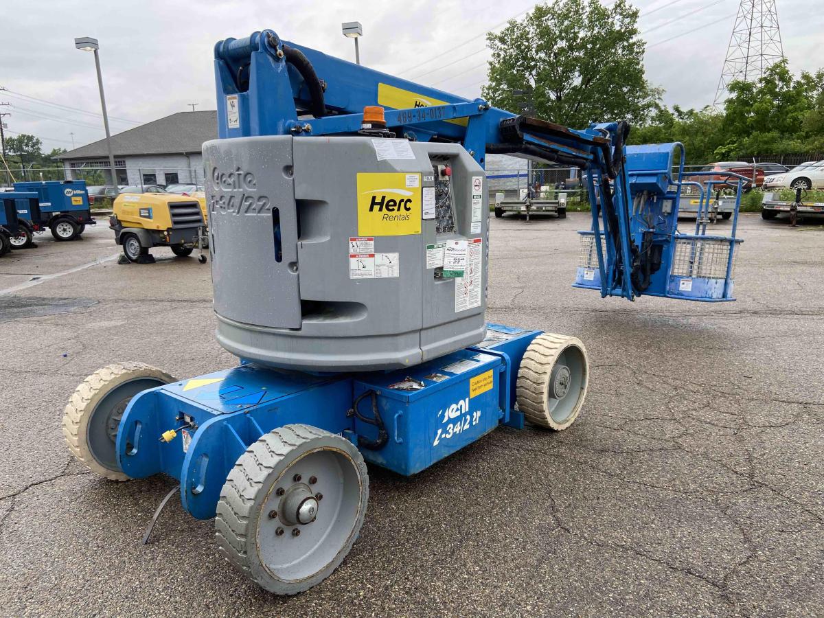 2013 Genie Z-34/22 N