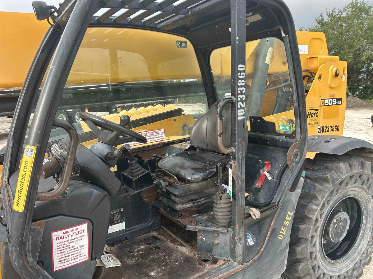2018 JCB 509-42-4