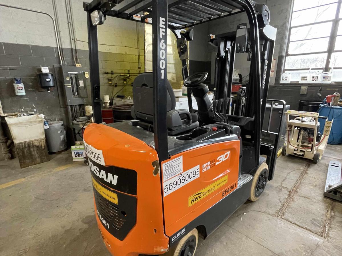 2017 Doosan bc30s7